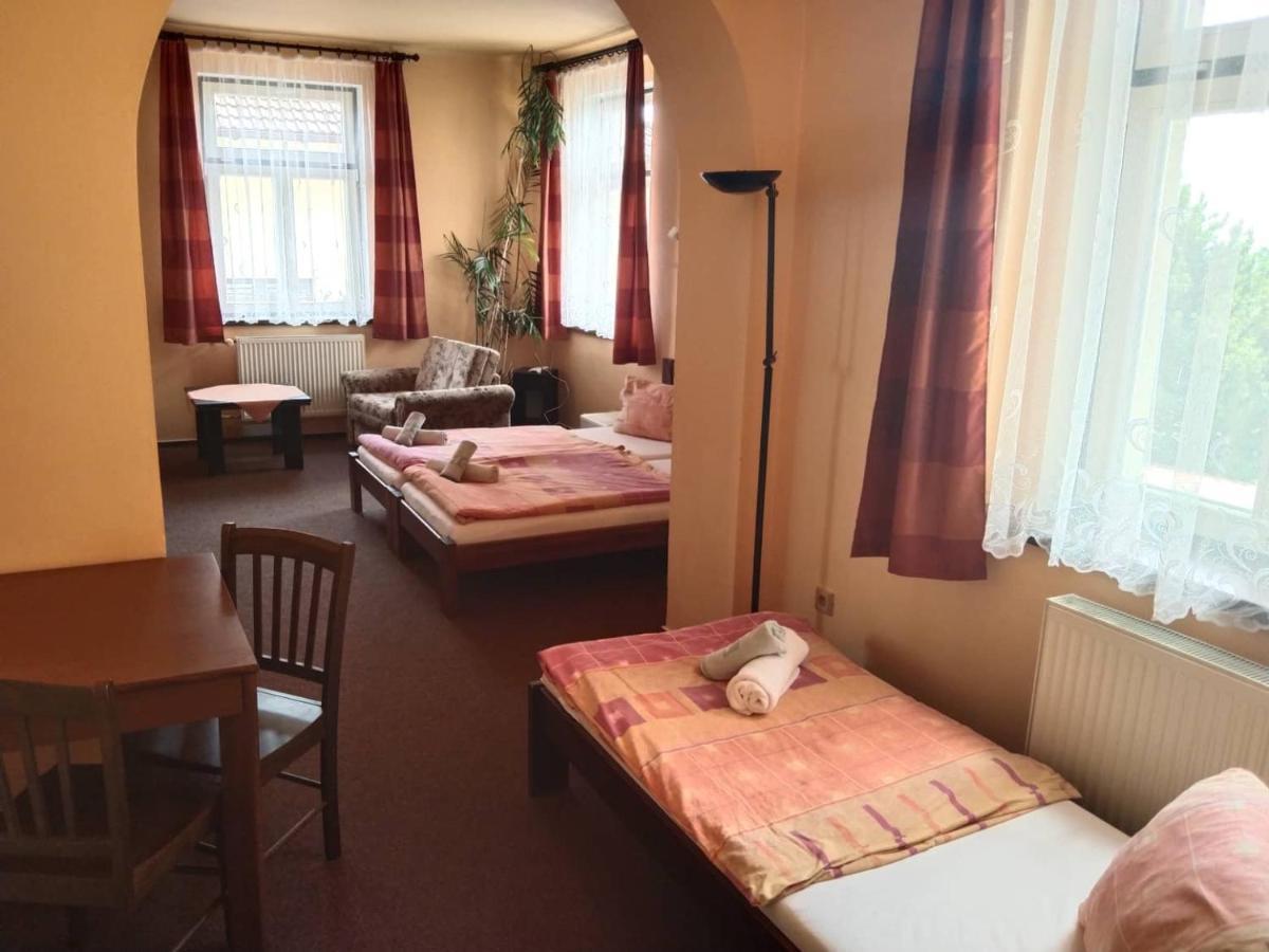 Hotel Jaro Mělník المظهر الخارجي الصورة
