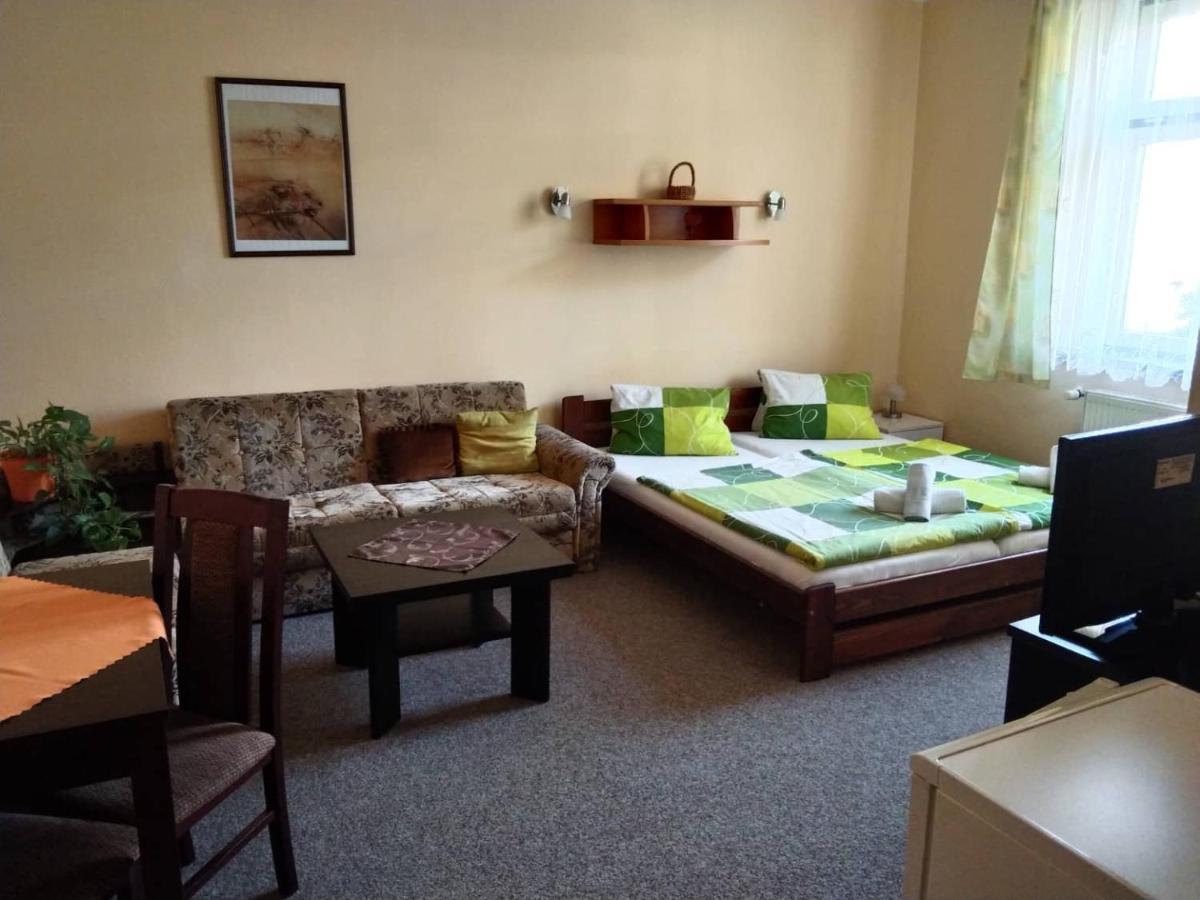 Hotel Jaro Mělník المظهر الخارجي الصورة